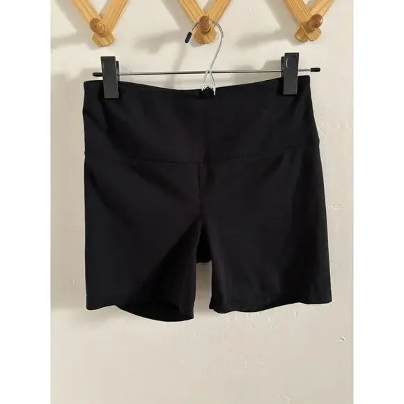 Yogalicious Lux Shorts Women's Medium Black Biker Athletic Wear High Rise - Picture 2 of 5